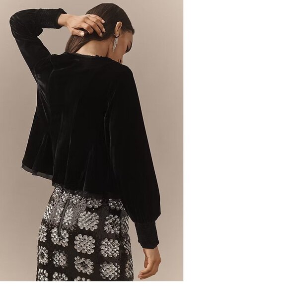 By Anthropologie Swing Velvet Peasant Top black color size S new with tag nwt - Picture 4 of 7